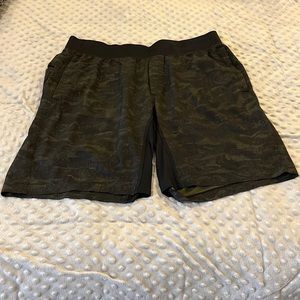 Lululemon men’s shorts